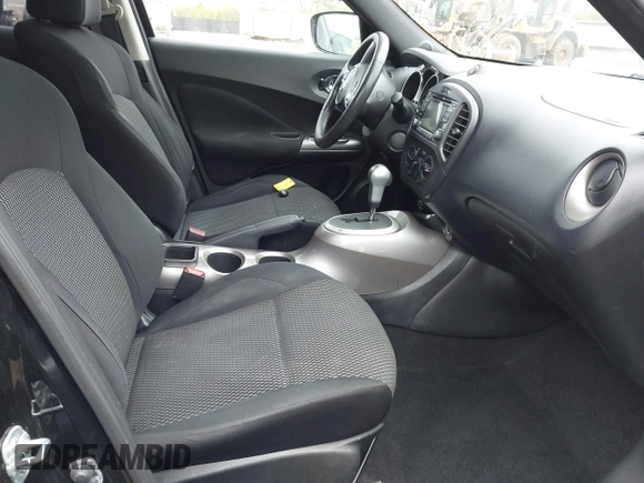 2015 Nissan Juke S with VIN JN8AF5MV4FT557334, listed as a IAAI auction lot 42043582 with 82,509 mi miles and . Bid and sale history available at carsss.com. Image 5.