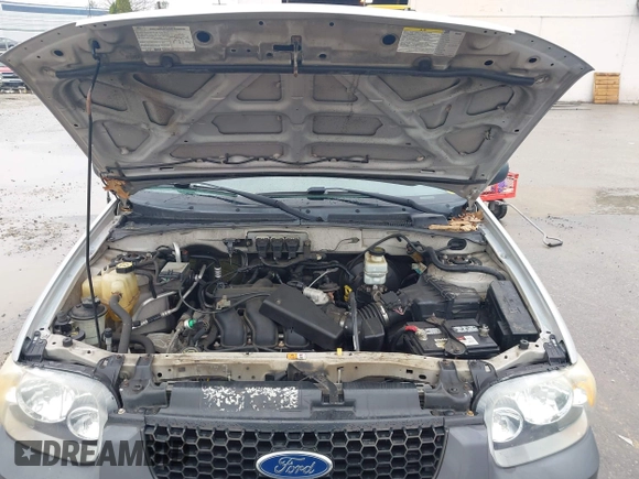 2005 Ford Escape XLT with VIN 1FMCU93115KC10947, listed as a IAAI auction lot 42215066 with 128,475 mi miles and . Bid and sale history available at DreamBid. Image 10.
