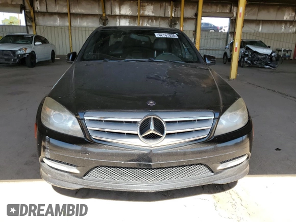 2011 Mercedes-Benz C 300 Sport z VIN WDDGF5EB1BA421247, wystawiony jako Copart lot #62767035 z przebiegiem 159 276 mil mil oraz Czysty tytuł • Clean title. Historia ofert i sprzedaży dostępna na DreamBid. Obrazek 5.