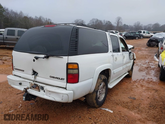2004 Chevrolet Suburban LS with VIN 1GNEC16Z54J207144, listed as a IAAI auction lot 41244963 with 246,498 mi miles. Bid and sale history available at carsss.com. Image 4.