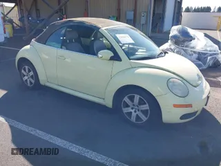 2006 Volkswagen Beetle z VIN 3VWRF31Y56M309056, wystawiony jako IAAI lot #42036172 z przebiegiem 129 106 mil mil oraz . Historia ofert i sprzedaży dostępna na DreamBid. Obrazek 1.