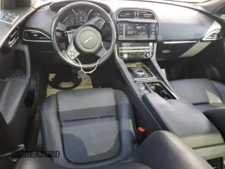 2018 Jaguar F-Pace 20d Premium with VIN SADCJ2FN2JA262398, listed as a Copart auction lot 63638575 with 106,698 mi miles and Clean title. Bid and sale history available at DreamBid. Image 8.