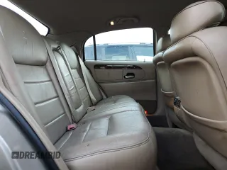 2001 Lincoln Town Car Executive z VIN 1LNHM81W81Y700002, wystawiony jako Copart lot #47018365 z przebiegiem 129 456 mil mil oraz Szkoda całkowita • Salvage title. Historia ofert i sprzedaży dostępna na DreamBid. Obrazek 10.