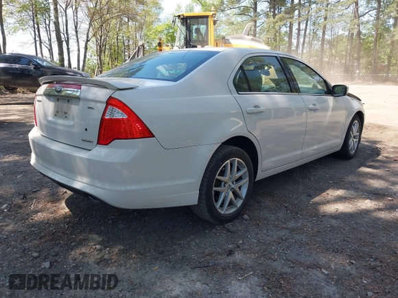 2012 Ford Fusion SEL with VIN 3FAHP0JG3CR266407, listed as a IAAI auction lot 42065260 with 181,315 mi miles and . Bid and sale history available at carsss.com. Image 4.