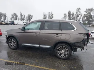 2018 Mitsubishi Outlander SE с VIN JA4AD3A3XJZ020282, выставлен на аукционе IAAI как лот 41516525 с пробегом 96 790 миль миль и . История ставок и продаж доступна на DreamBid. Изображение 15.