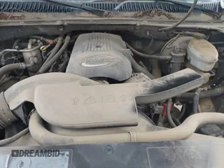 2003 Chevrolet Suburban LS with VIN 1GNEC16T13J250647, listed as a IAAI auction lot 41901480 with 225,335 mi miles and . Bid and sale history available at DreamBid. Image 10.