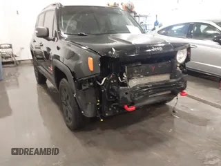 2018 Jeep Renegade Trailhawk z VIN ZACCJBCB7JPH91187, wystawiony jako IAAI lot #41984322 z przebiegiem 72 881 mil mil oraz . Historia ofert i sprzedaży dostępna na DreamBid. Obrazek 6.