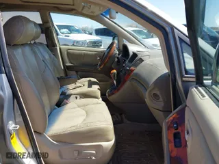 2003 Lexus RX 300 with VIN JTJHF10U130307818, listed as a IAAI auction lot 41949712 with 275,605 mi miles. Bid and sale history available at carsss.com. Image 5.