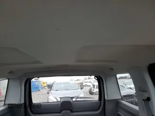 2005 Ford Explorer XLS с VIN 1FMZU72K85ZA67009, выставлен на аукционе Copart как лот 84386684 с пробегом 91 276 миль миль и Списание • Salvage title. История ставок и продаж доступна на DreamBid. Изображение 10.