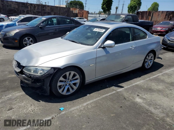 2013 BMW 3 Series 328i z VIN WBAKE5C57DJ107462, wystawiony jako Copart lot #54788605 z przebiegiem 118 763 mil mil oraz Szkoda całkowita • Salvage title. Historia ofert i sprzedaży dostępna na DreamBid. Obrazek 1.