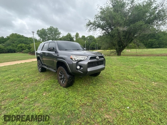 2018 Toyota 4Runner SR5 with VIN JTEBU5JR9J5557125, listed as a Copart auction lot 55256985 with 145,315 mi miles and Clean Title. Bid and sale history available at carsss.com. Image 1.