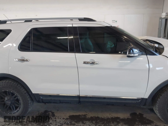 2011 Ford Explorer XLT with VIN 1FMHK7D84BGA57023, listed as a IAAI auction lot 42023816 with 205,238 mi miles and . Bid and sale history available at DreamBid. Image 13.