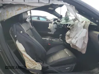 2018 Ford Mustang GT z VIN 1FA6P8CF3J5184722, wystawiony jako Copart lot #60317625 z przebiegiem 22 440 mil mil oraz Szkoda całkowita • Salvage title. Historia ofert i sprzedaży dostępna na DreamBid. Obrazek 10.