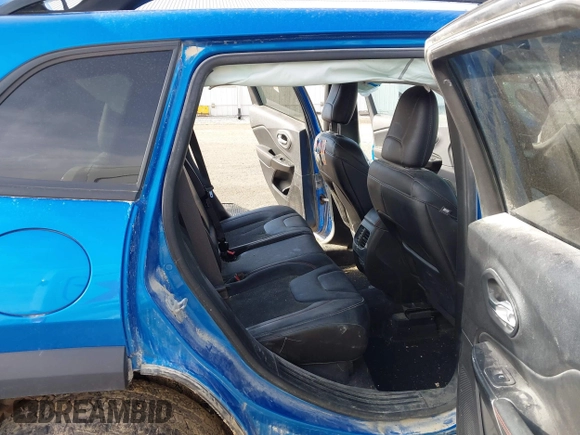 2022 Jeep Cherokee Trailhawk z VIN 1C4PJMBX1ND539319, wystawiony jako IAAI lot #41811178 z przebiegiem 49 922 mil mil oraz . Historia ofert i sprzedaży dostępna na DreamBid. Obrazek 8.
