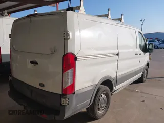 2017 Ford Transit с VIN 1FTYR1YM6HKA81592, выставлен на аукционе IAAI как лот 41800024 с пробегом Не указан миль и . История ставок и продаж доступна на DreamBid. Изображение 4.