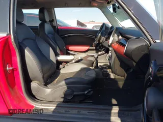 2008 MINI Hardtop S with VIN WMWMF73588TT89848, listed as a IAAI auction lot 41993191 with 145,668 mi miles and . Bid and sale history available at DreamBid. Image 5.
