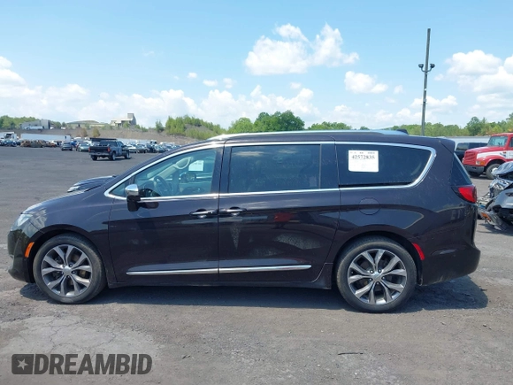 2017 Chrysler Pacifica Limited with VIN 2C4RC1GG7HR525064, listed as a IAAI auction lot 42572835 with 205,452 mi miles and . Bid and sale history available at DreamBid. Image 14.