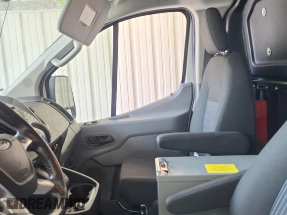 2019 Ford Transit с VIN 1FTYR1YG0KKA38013, выставлен на аукционе IAAI как лот 42832415 с пробегом 113 443 миль миль и . История ставок и продаж доступна на DreamBid. Изображение 29.