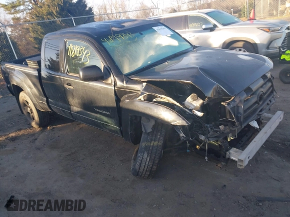 2008 Toyota Tacoma with VIN 5TEUU42N38Z469990, listed as a IAAI auction lot 41819343 with 230,056 mi miles and . Bid and sale history available at carsss.com. Image 1.