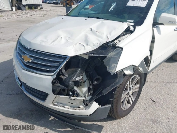 2015 Chevrolet Traverse LT with VIN 1GNKRGKD1FJ329260, listed as a IAAI auction lot 40332179 with 1 mi miles. Bid and sale history available at carsss.com. Image 6.