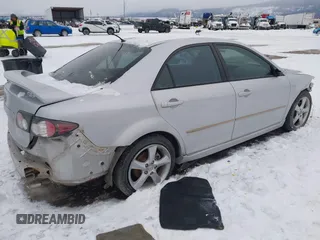 2007 Mazda Mazda6 i Sport VE with VIN 1YVHP80C975M33346, listed as a IAAI auction lot 41450897 with 226,966 mi miles. Bid and sale history available at carsss.com. Image 4.