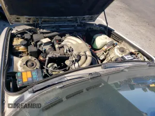 1989 BMW 3 Series z VIN WBABB2308K8864242, wystawiony jako Copart lot #72472654 z przebiegiem 124 243 mil mil oraz Szkoda całkowita • Salvage title. Historia ofert i sprzedaży dostępna na DreamBid. Obrazek 11.