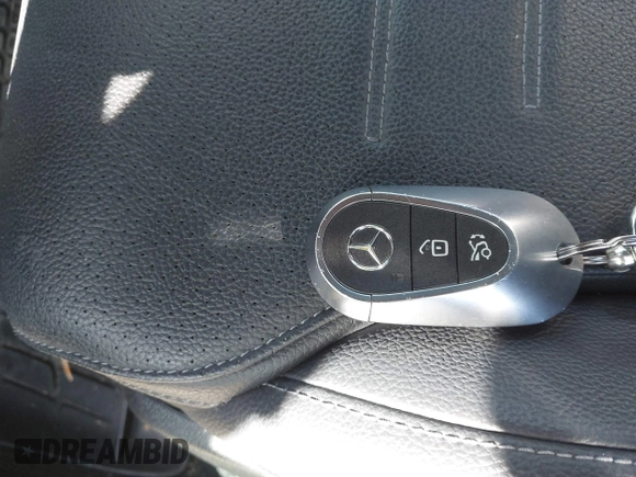 2022 Mercedes-Benz C 300 with VIN W1KAF4HBXNR066080, listed as a IAAI auction lot 42189237 with 42,666 mi miles and . Bid and sale history available at DreamBid. Image 11.