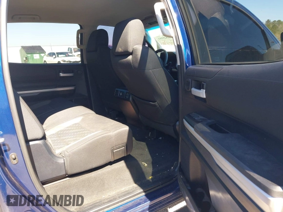 2015 Toyota Tundra SR5 with VIN 5TFDW5F18FX463923, listed as a IAAI auction lot 41625161 with 159,323 mi miles and . Bid and sale history available at DreamBid. Image 8.