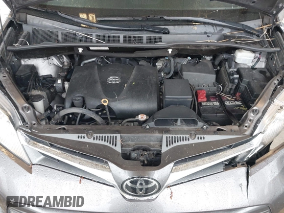 2019 Toyota Sienna XLE with VIN 5TDDZ3DC4KS218164, listed as a IAAI auction lot 42368454 with 116,034 mi miles and . Bid and sale history available at DreamBid. Image 10.