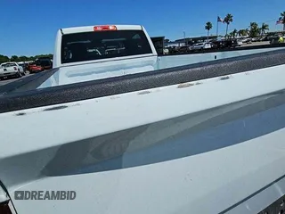2023 Ram 1500 Tradesman z VIN 3C6JR6DT5PG673896, wystawiony jako IAAI lot #42145203 z przebiegiem 46 530 mil mil oraz . Historia ofert i sprzedaży dostępna na DreamBid. Obrazek 1.
