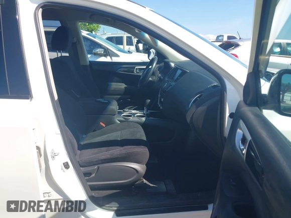 2016 Nissan Pathfinder SL with VIN 5N1AR2MM2GC630223, listed as a IAAI auction lot 42552737 with 89,332 mi miles and . Bid and sale history available at DreamBid. Image 5.