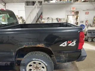 2006 Chevrolet Silverado 1500 Work Truck with VIN 3GCEK14X26G256335, listed as a IAAI auction lot 41827086 with 78,927 mi miles. Bid and sale history available at carsss.com. Image 6.