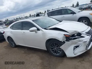 2018 Lexus ES with VIN 58ABK1GG6JU112716, listed as a IAAI auction lot 41915706 with 59,793 mi miles. Bid and sale history available at carsss.com. Image 13.