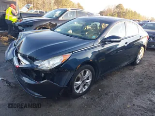 2011 Hyundai Sonata SE with VIN 5NPEC4AC2BH170895, listed as a IAAI auction lot 41359103 with 215,914 mi miles. Bid and sale history available at carsss.com. Image 20.
