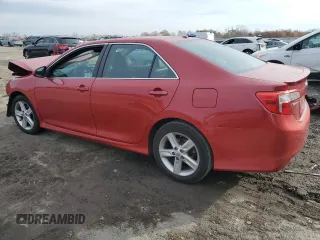 2014 Toyota Camry L with VIN 4T1BF1FK0EU731450, listed as a Copart auction lot 80523424 with 239,099 mi miles and Salvage Title. Bid and sale history available at carsss.com. Image 2.
