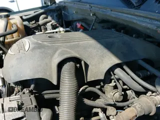 2001 Chevrolet Silverado 1500 LS z VIN 2GCEK19T611293248, wystawiony jako IAAI lot #43001089 z przebiegiem 365 729 mil mil oraz . Historia ofert i sprzedaży dostępna na DreamBid. Obrazek 14.