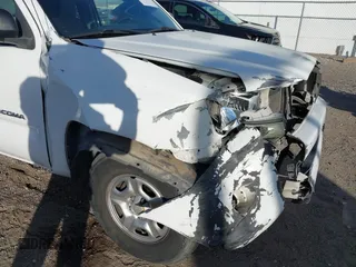2006 Toyota Tacoma z VIN 5TETX22N46Z290264, wystawiony jako IAAI lot #41355676 z przebiegiem 359 050 mil mil oraz . Historia ofert i sprzedaży dostępna na DreamBid. Obrazek 6.