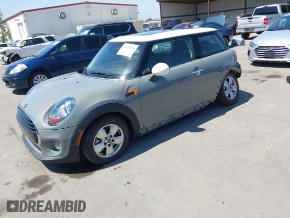 2018 MINI Hardtop Cooper with VIN WMWXP5C55J2H29048, listed as a IAAI auction lot 42315130 with 9,352 mi miles and . Bid and sale history available at DreamBid. Image 2.