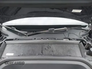 2024 Tesla Model Y z VIN 7SAYGDED3RF041788, wystawiony jako IAAI lot #42644453 z przebiegiem 22 189 mil mil oraz . Historia ofert i sprzedaży dostępna na DreamBid. Obrazek 10.
