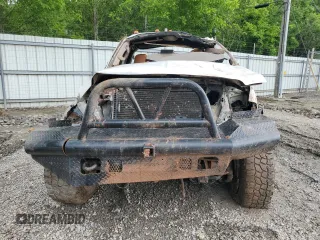 2004 Ford F-350 XL with VIN 1FTSW31P14EB99282, listed as a Copart auction lot 56702565 with Not provided miles and Salvage title. Bid and sale history available at DreamBid. Image 5.
