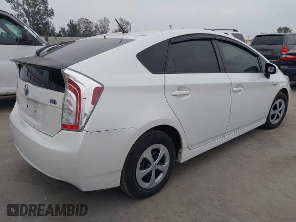 2015 Toyota Prius Four with VIN JTDKN3DU4F0465818, listed as a IAAI auction lot 42098190 with 186,911 mi miles. Bid and sale history available at carsss.com. Image 4.