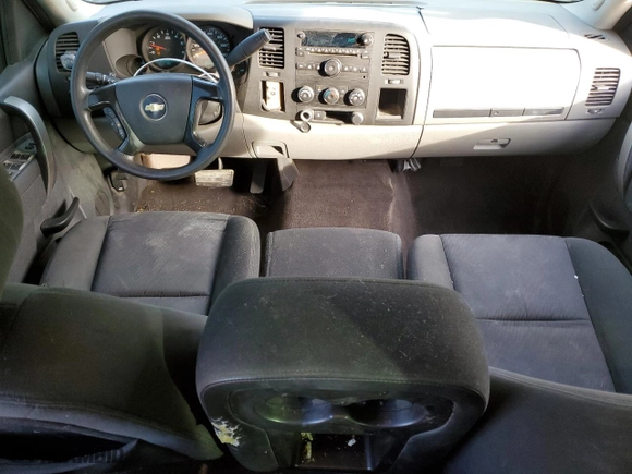 2011 Chevrolet Silverado 1500 LS with VIN 3GCPCREA0BG264457, listed as a Copart auction lot 43991335 with 312,680 mi miles and Clean Title. Bid and sale history available at carsss.com. Image 8.