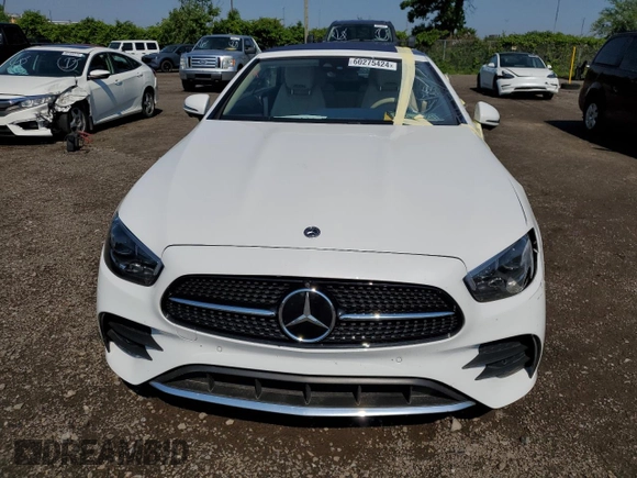 2023 Mercedes-Benz E-Class E 450 with VIN W1K1K5KB3PF197561, listed as a Copart auction lot 60275424 with 3,887 mi miles and Salvage Title. Bid and sale history available at carsss.com. Image 5.
