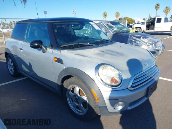 2008 MINI Hardtop with VIN WMWMF33548TU68524, listed as a IAAI auction lot 41515753 with 92,342 mi miles and . Bid and sale history available at DreamBid. Image 1.