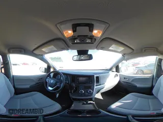 2019 Toyota Sienna LE Auto Access Seat z VIN 5TDKZ3DC1KS966037, wystawiony jako IAAI lot #41972610 z przebiegiem 59 585 mil mil oraz . Historia ofert i sprzedaży dostępna na DreamBid. Obrazek 19.