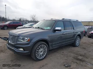 2017 Lincoln Navigator L Select with VIN 5LMJJ3JT8HEL03661, listed as a IAAI auction lot 41271236 with 57,708 mi miles. Bid and sale history available at carsss.com. Image 17.