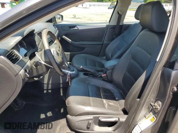 2013 Volkswagen Jetta SE с VIN 3VWDX7AJ2DM277519, выставлен на аукционе Copart как лот 55240695 с пробегом 161 607 миль миль и Списание • Salvage title. История ставок и продаж доступна на DreamBid. Изображение 7.