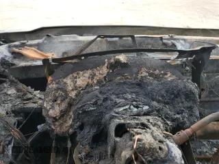 2005 Chevrolet Silverado 1500 LS z VIN 2GCEC13T751223320, wystawiony jako Copart lot #47771685 z przebiegiem Nie podano mil oraz Nie do naprawy • Non repairable. Historia ofert i sprzedaży dostępna na DreamBid. Obrazek 9.