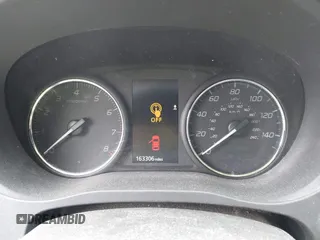 2016 Mitsubishi Outlander GT z VIN JA4JZ4AX1GZ012333, wystawiony jako IAAI lot #42186100 z przebiegiem 163 306 mil mil oraz . Historia ofert i sprzedaży dostępna na DreamBid. Obrazek 7.