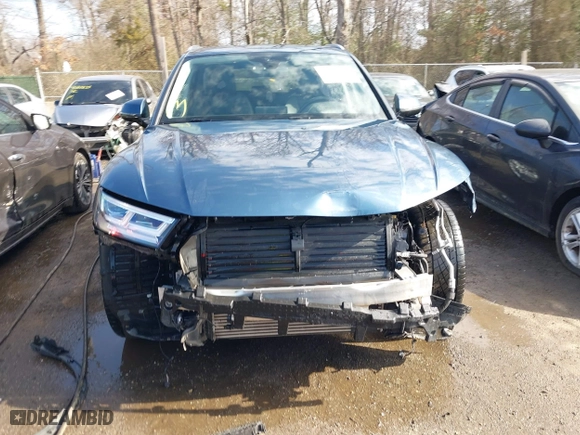 2018 Audi Q5 Prestige with VIN WA1CNBFY8J2216752, listed as a IAAI auction lot 41753137 with 77,307 mi miles. Bid and sale history available at carsss.com. Image 13.
